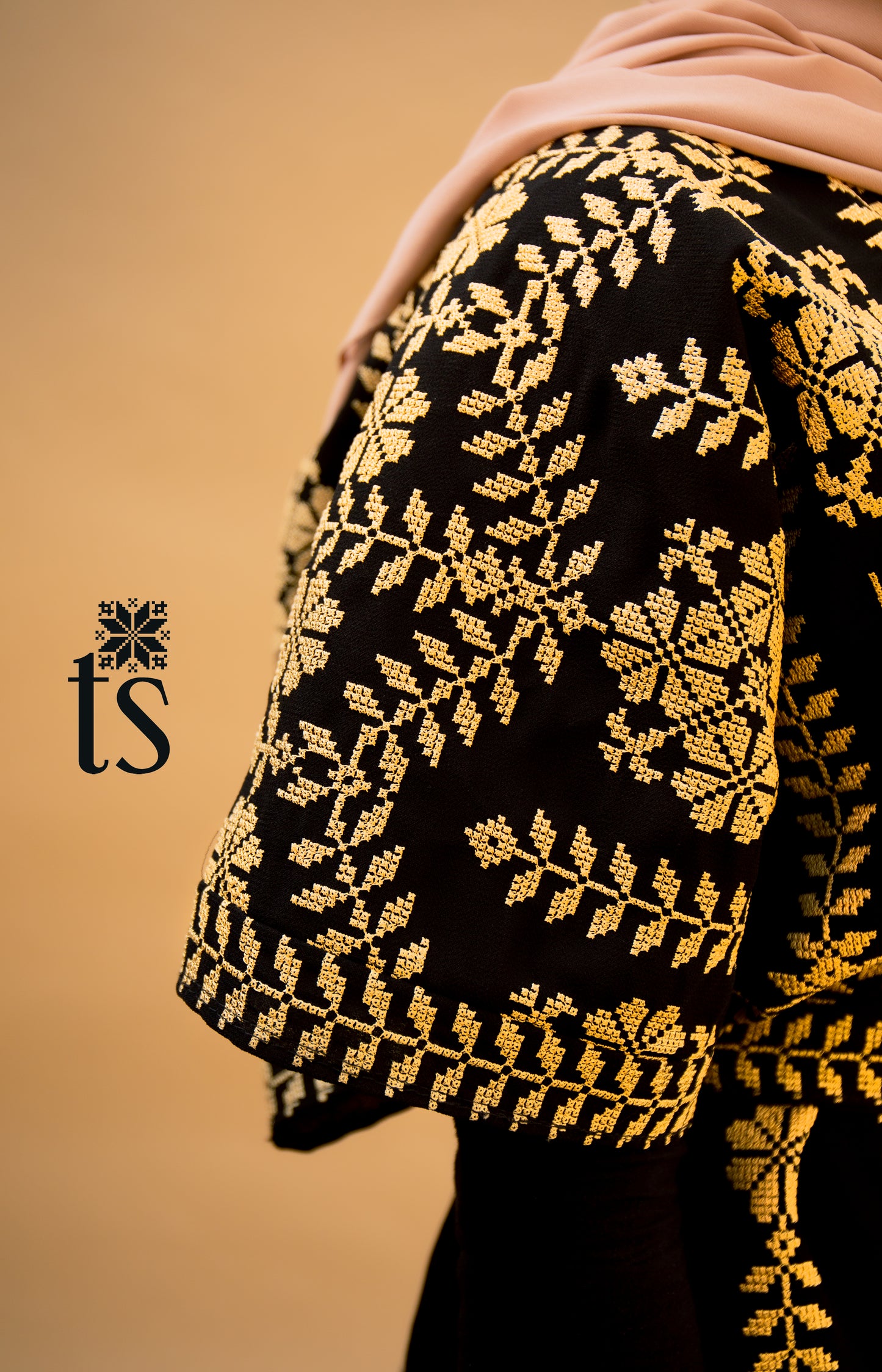 Gold Bisht Tatreez Abaya
