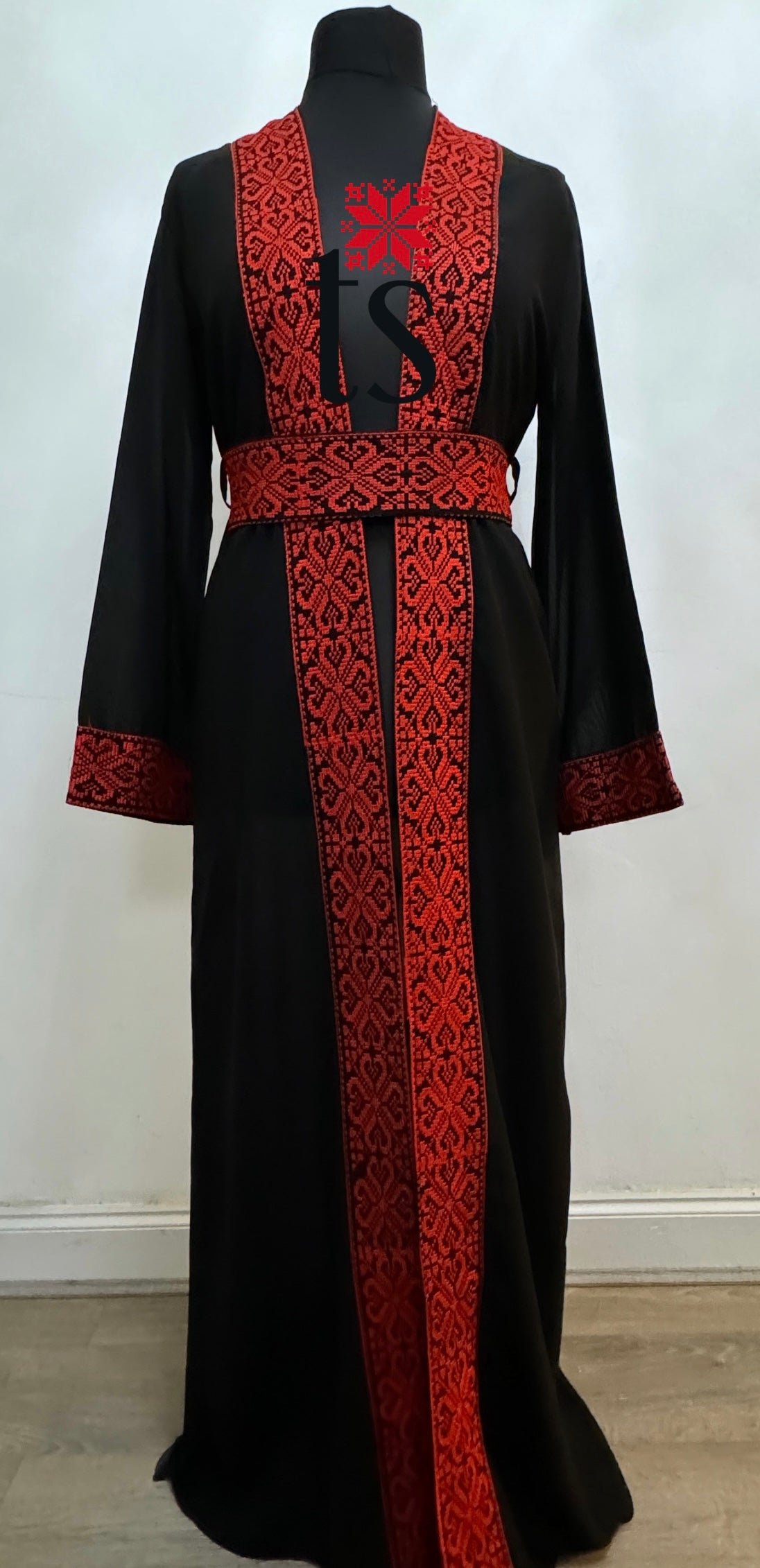 Black Tatreez Abaya