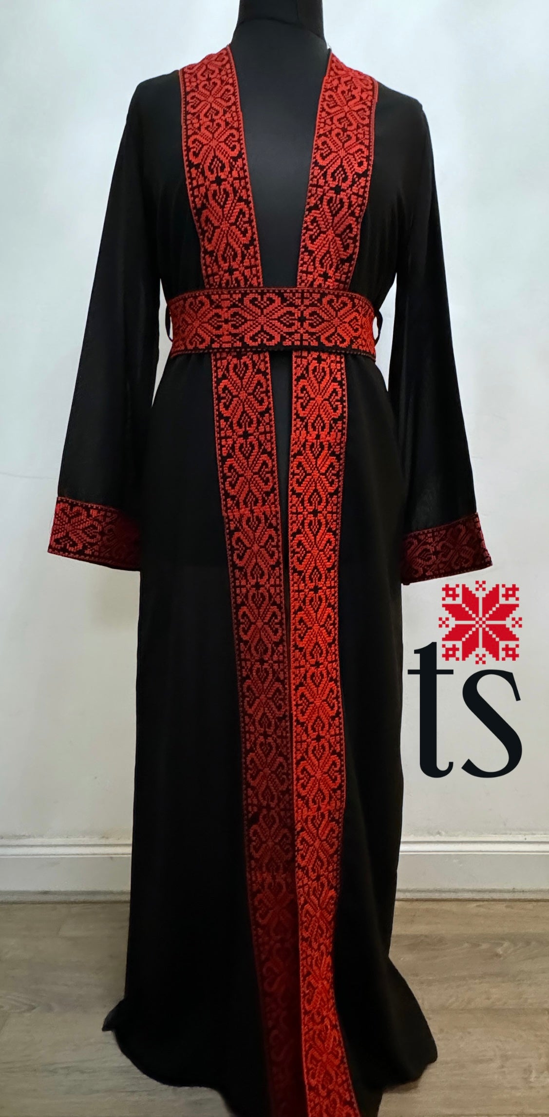 Black Tatreez Abaya