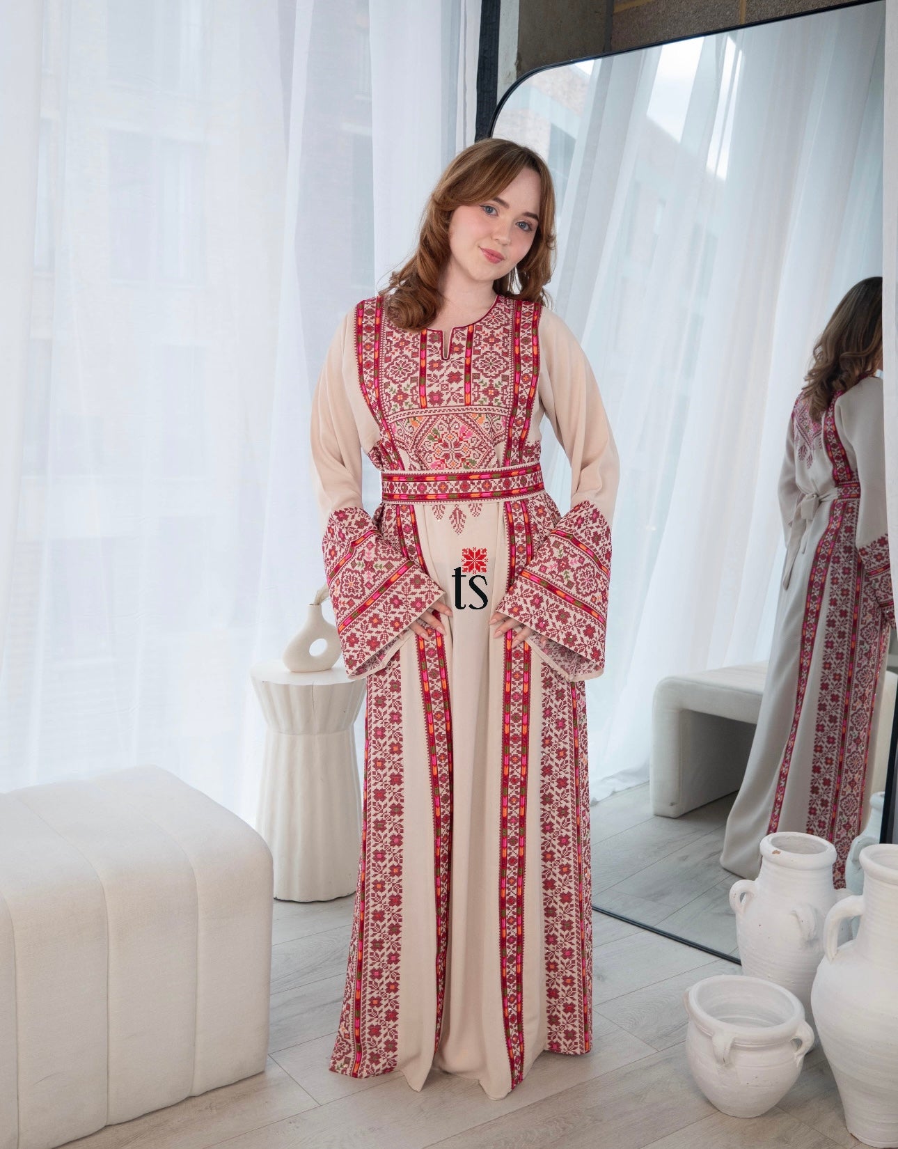 Ramallah Rose Elegance Thobe