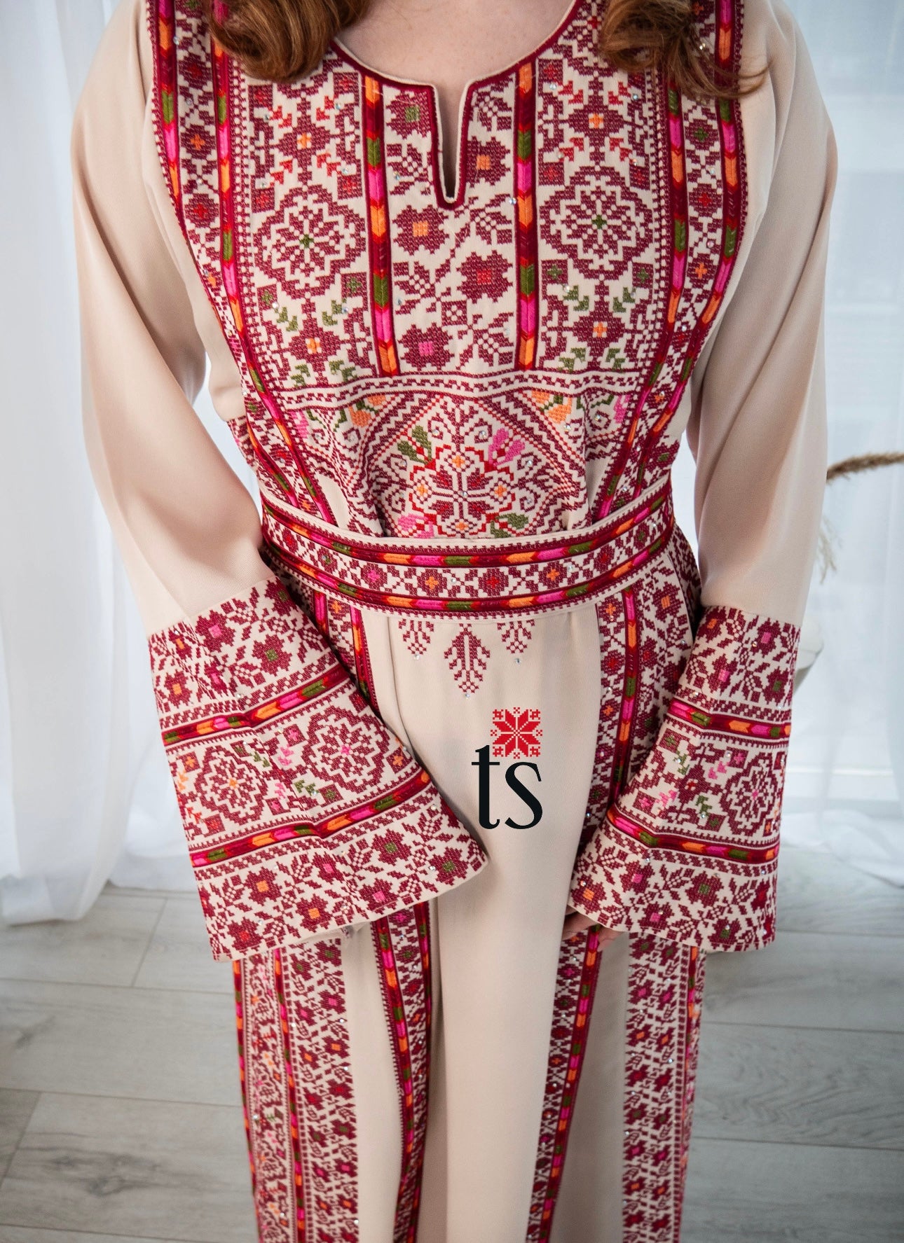 Ramallah Rose Elegance Thobe